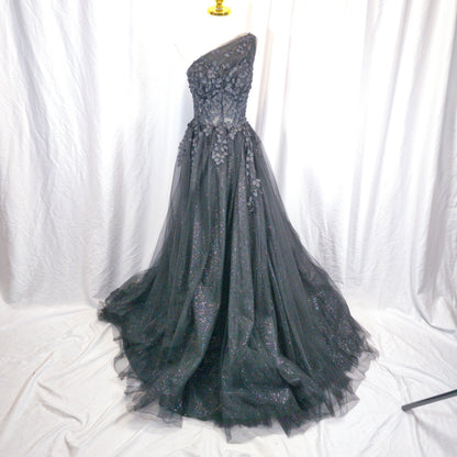 Midnight Black One-Shoulder Gown for Gala Nights