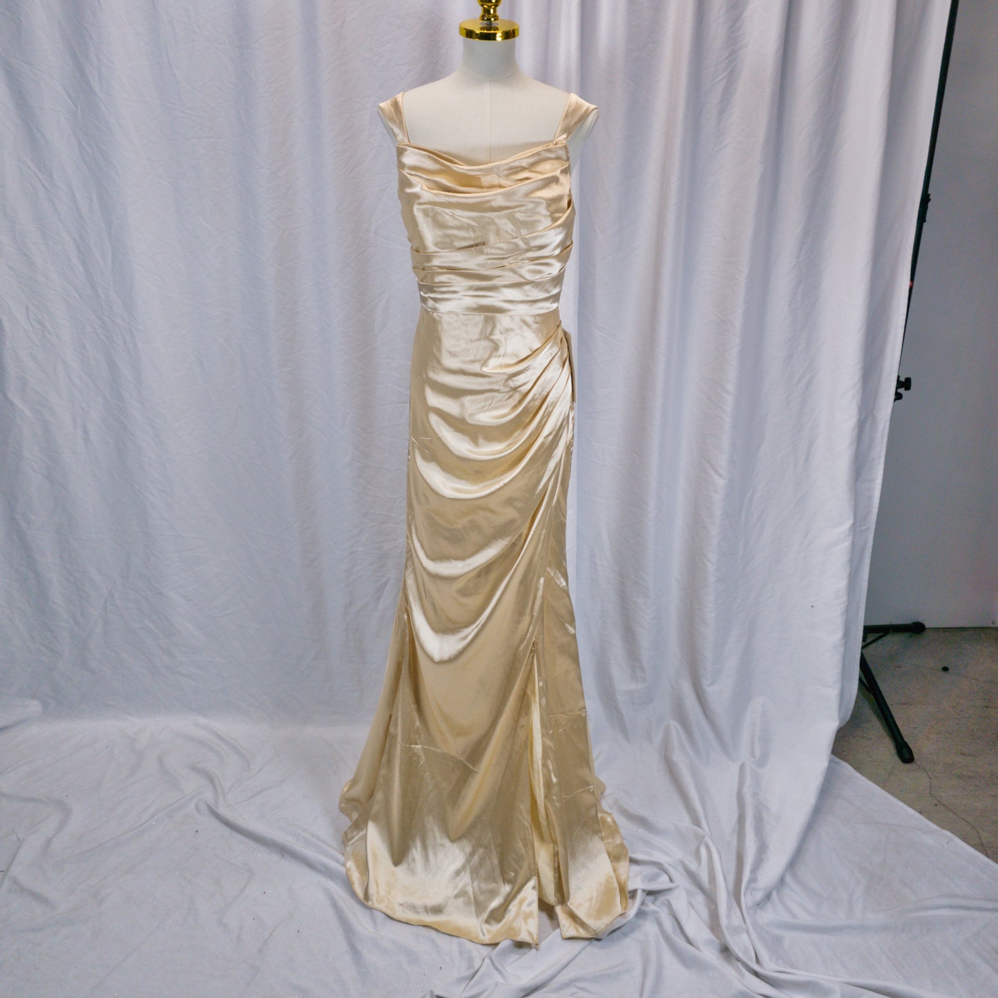 Dazzling Champagne Silk Gown for Red-Carpet Moments