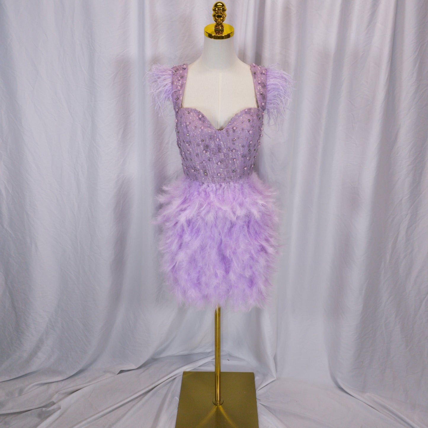 Radiant Lilac Feathered Fantasy Dress for Dazzling Entrances