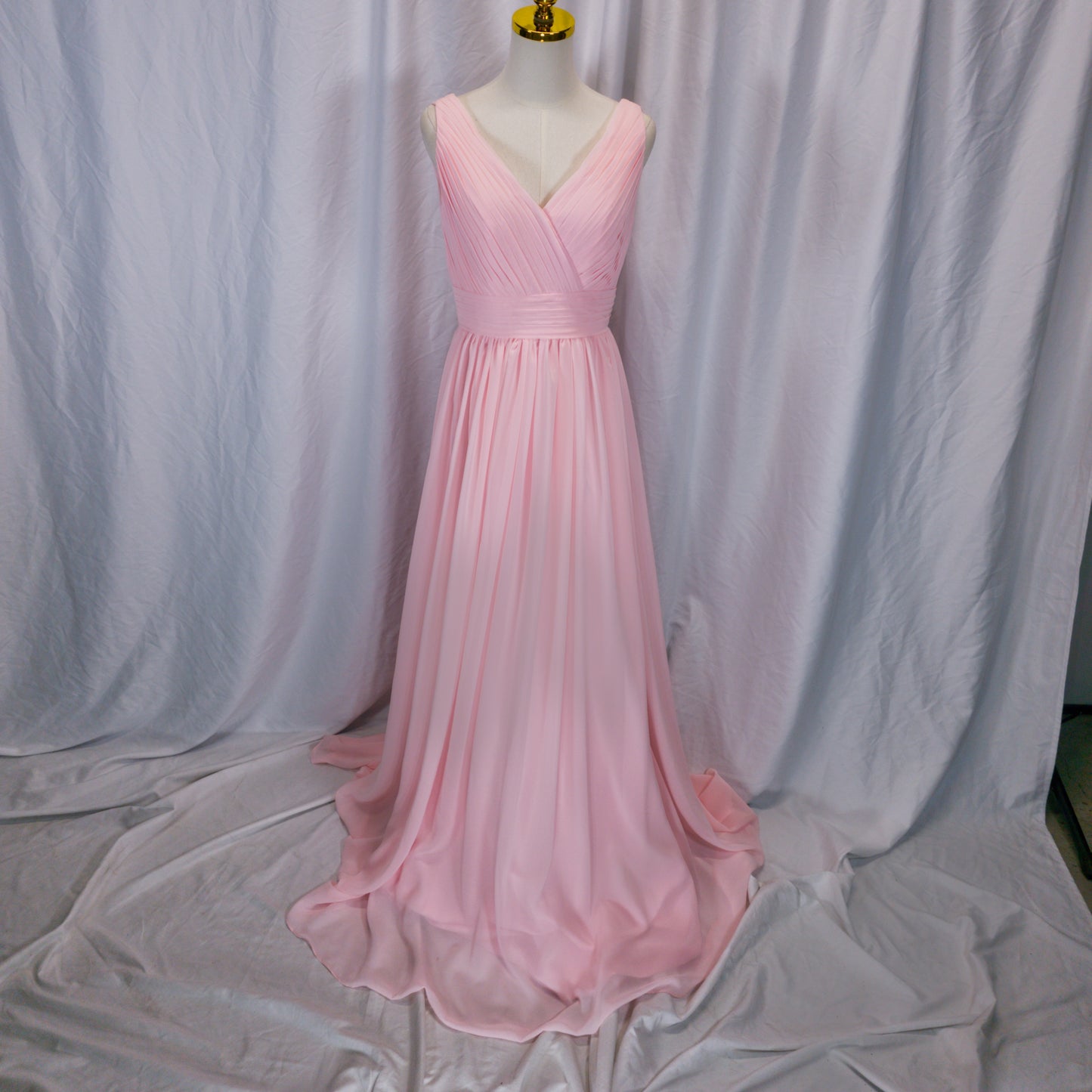 Dreamy Pink Chiffon Gown: Vibrant Allure for Every Occasion