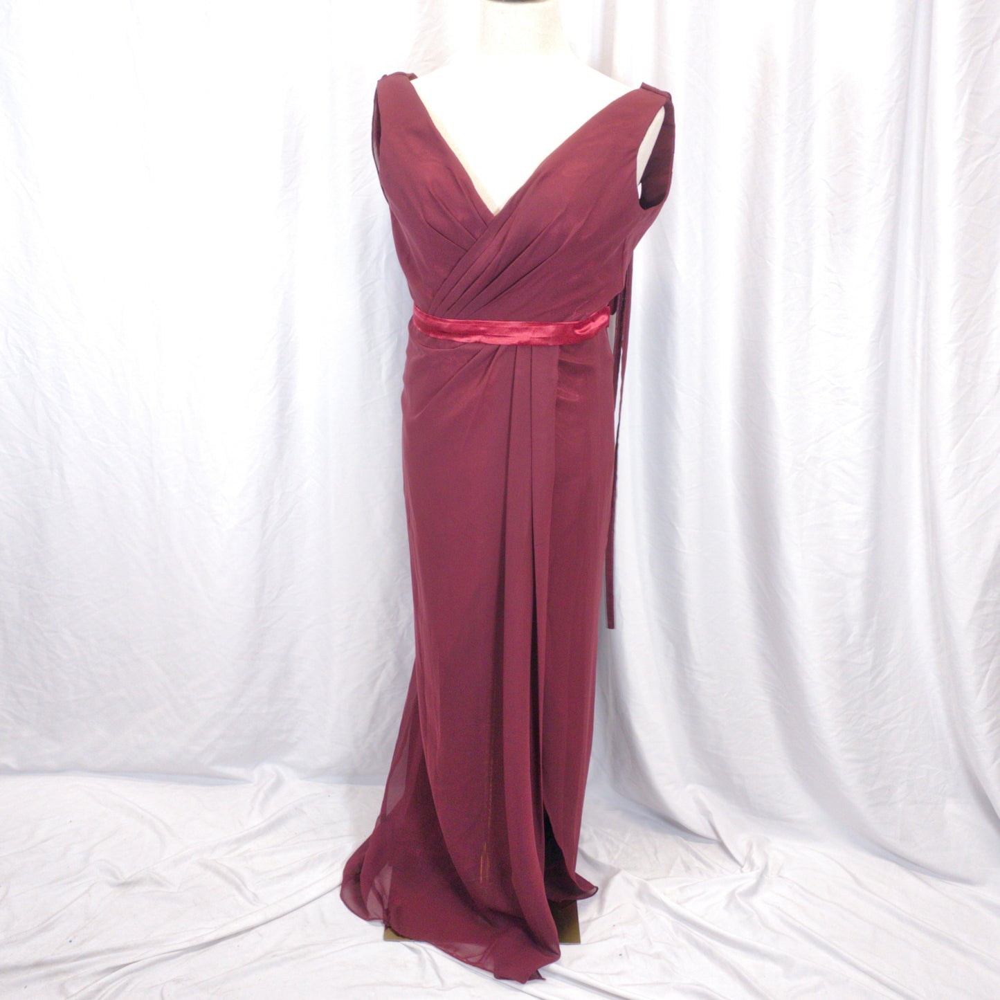 Show-Stopping Maroon Maxi with Dramatic Lattice Back