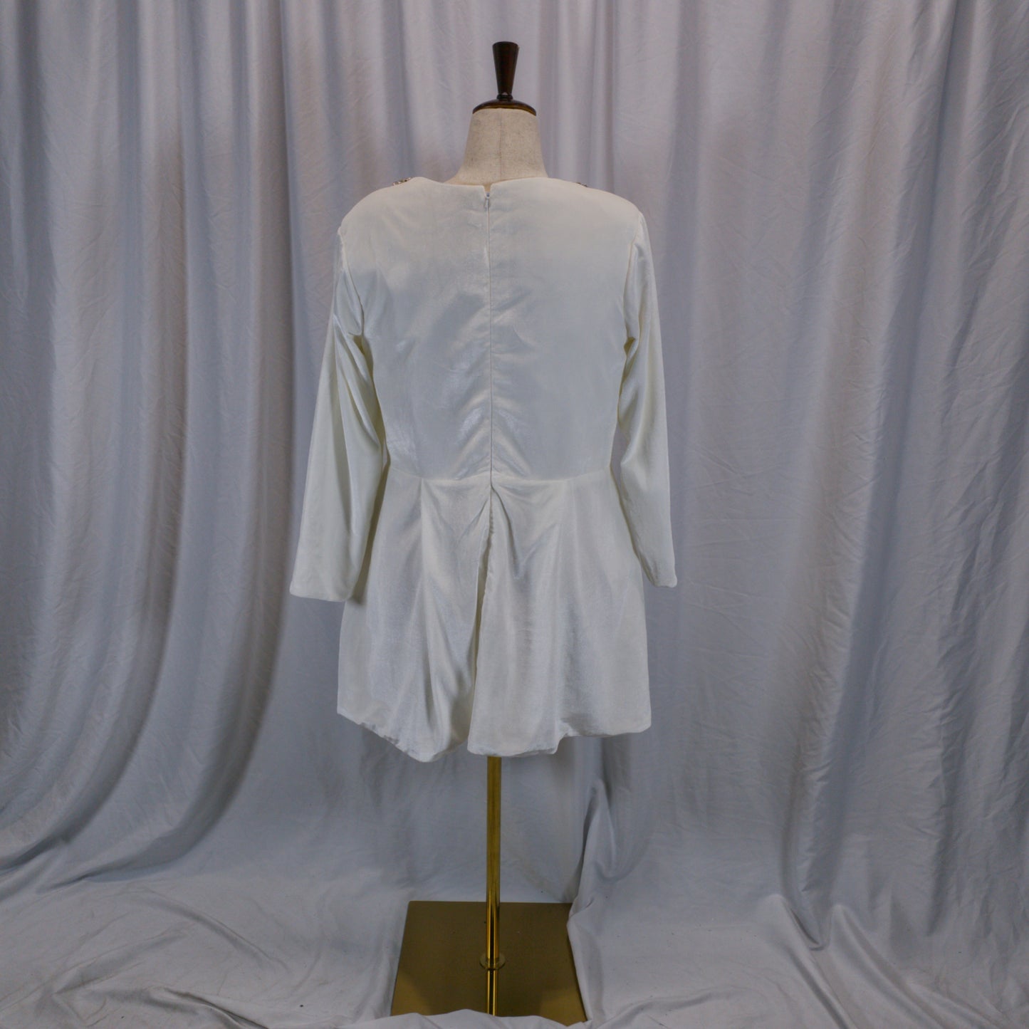 Dazzling White Embellished Dress for Unforgettable Moments