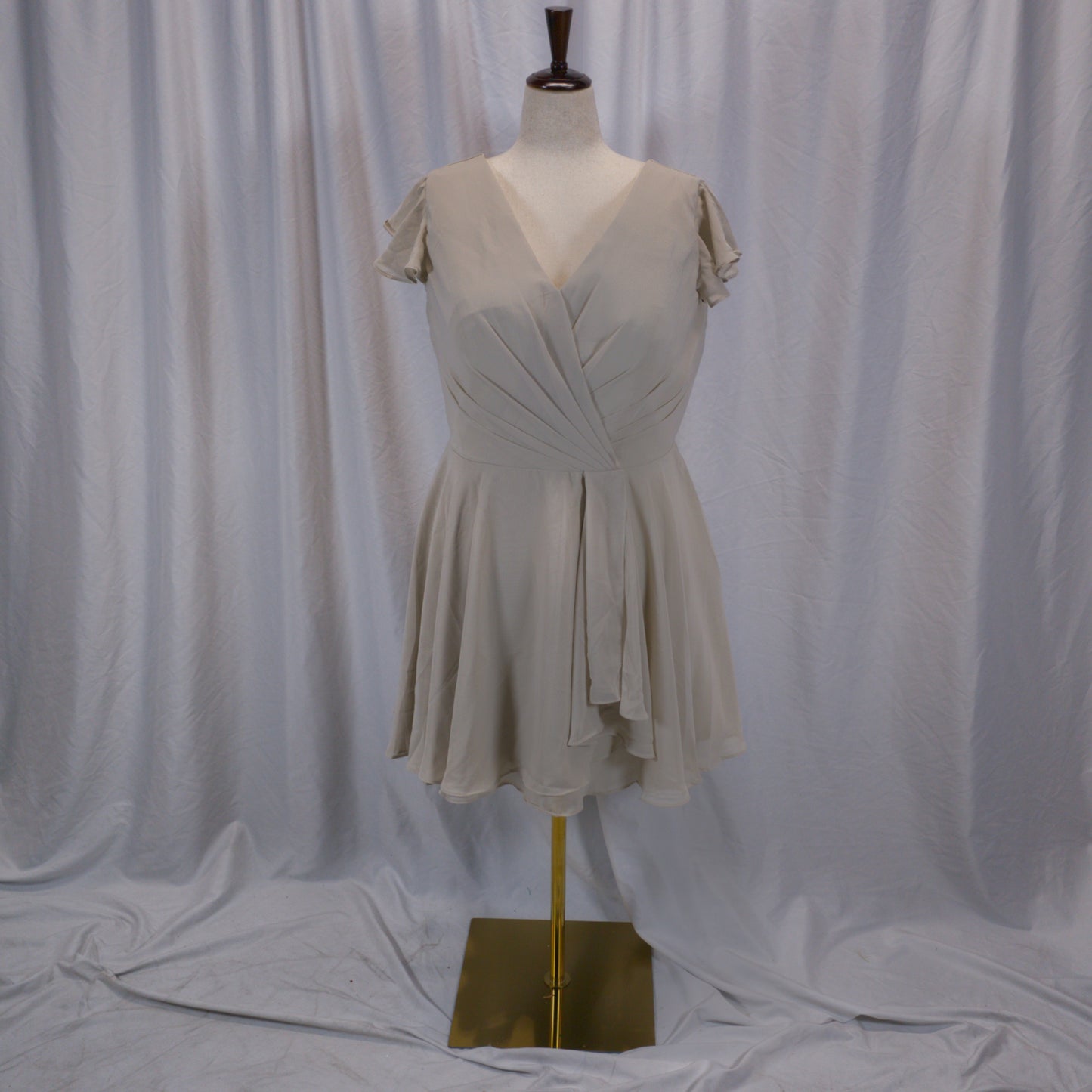 Dazzling Champagne Midi Masterpiece for Unforgettable Moments