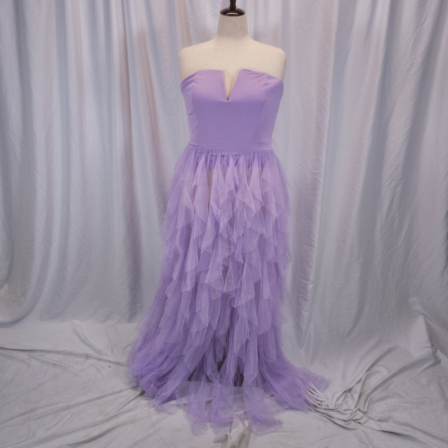 Dazzling Lavender Tulle Gown: Purple Power for Bold Entrances