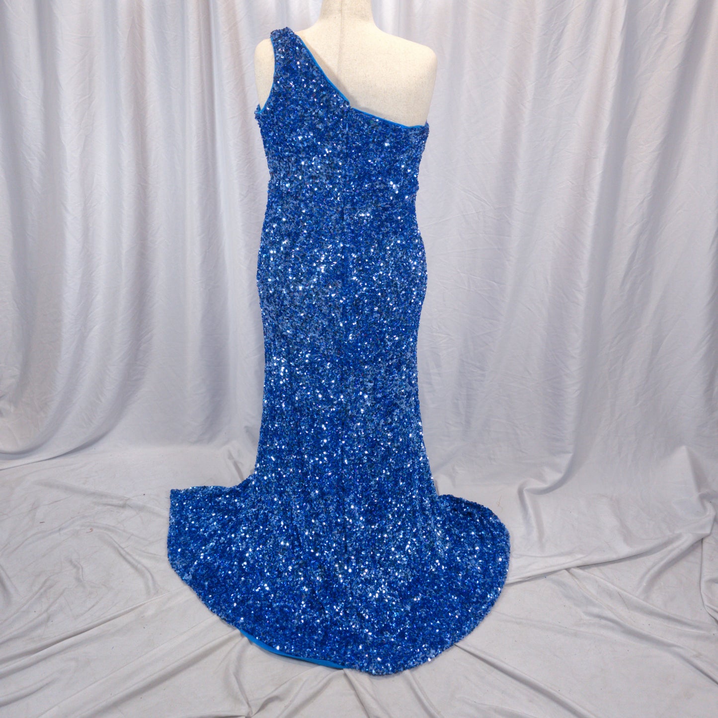 Dazzling Blue One-Shoulder Sequin Gown for Show-Stopping Nights