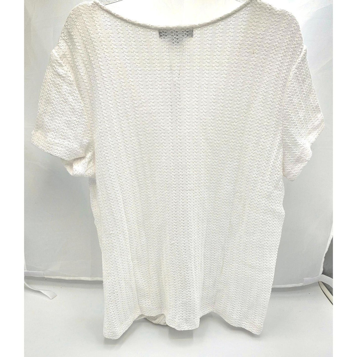 Sanctuary Chic White Button-Front Tie-Knot Top - Your New Favorite Flirt!