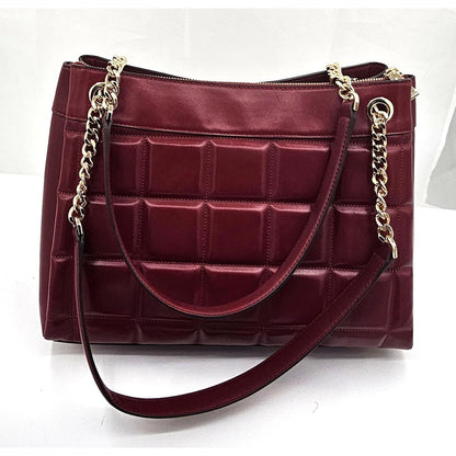 Quilted Shoulder Handbag with Gold Chain Strap