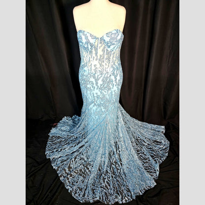 Aqua Dreamy Lace Mermaid Gown: Make Waves with Elegance!