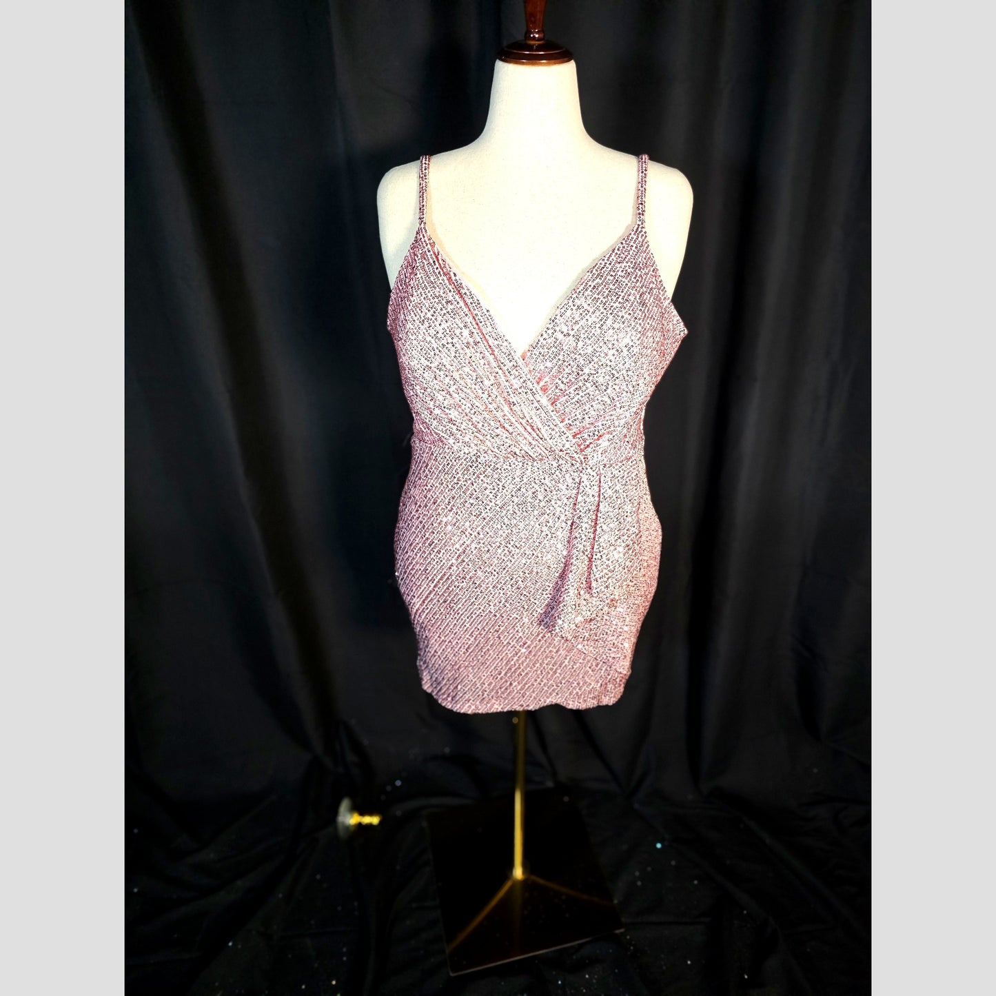 Grace Glitzy Glamour Sequined Bodycon Dress – Shine Bright Tonight!
