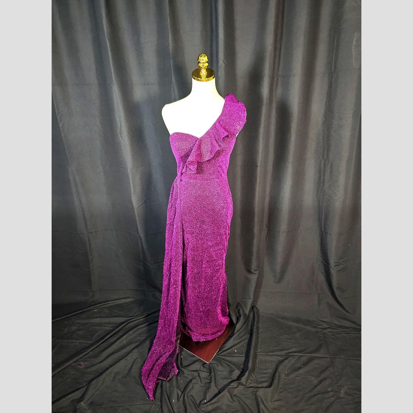 Radiant Raspberry One-Shoulder Glam Gown