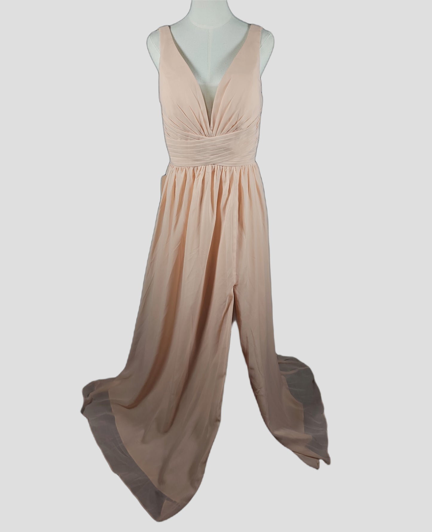 Blushing Belle Maxi Dress: Elegance with a Twist