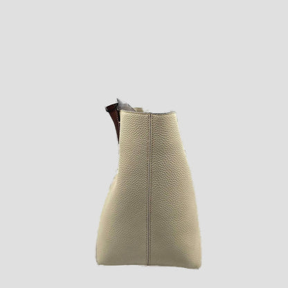 Pebble Large Leather Tote Bag - Chic & Spacious!