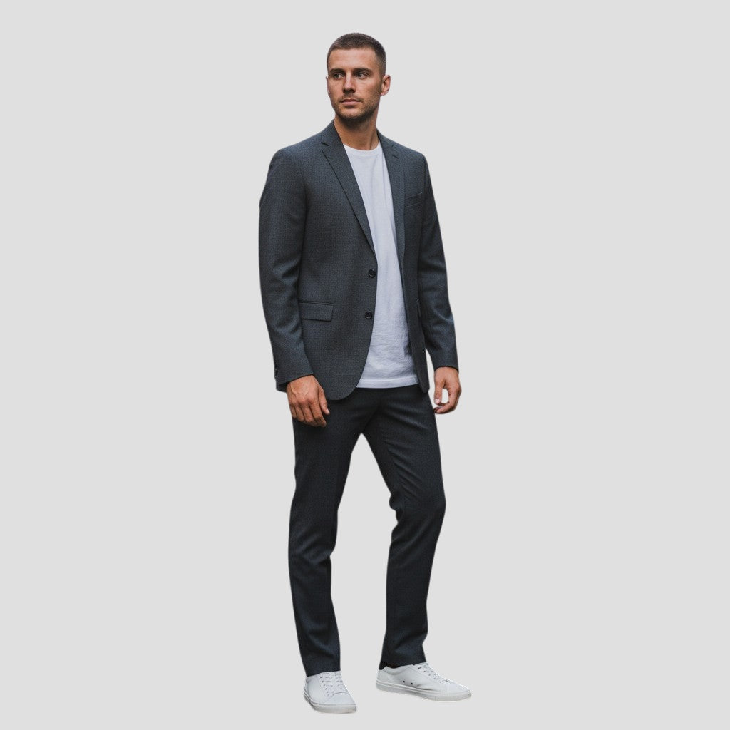 Dapper Dynamo: Classic Grey Blazer for Every Occasion