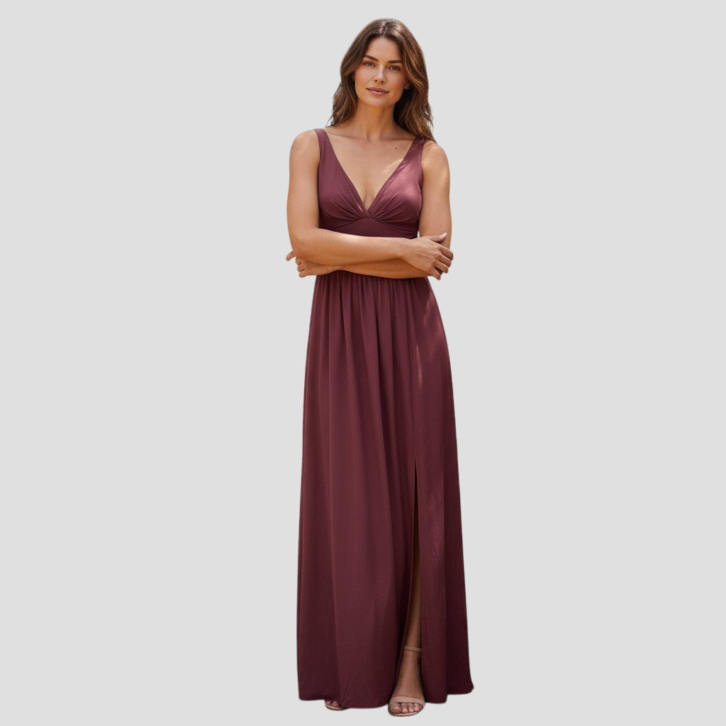 Crimson Dreams Evening Gown: Ignite Your Inner Diva!