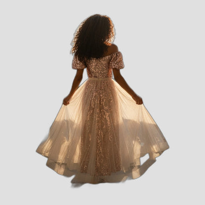 Glamorous Sequined Stunner!  Walk In Confidence...