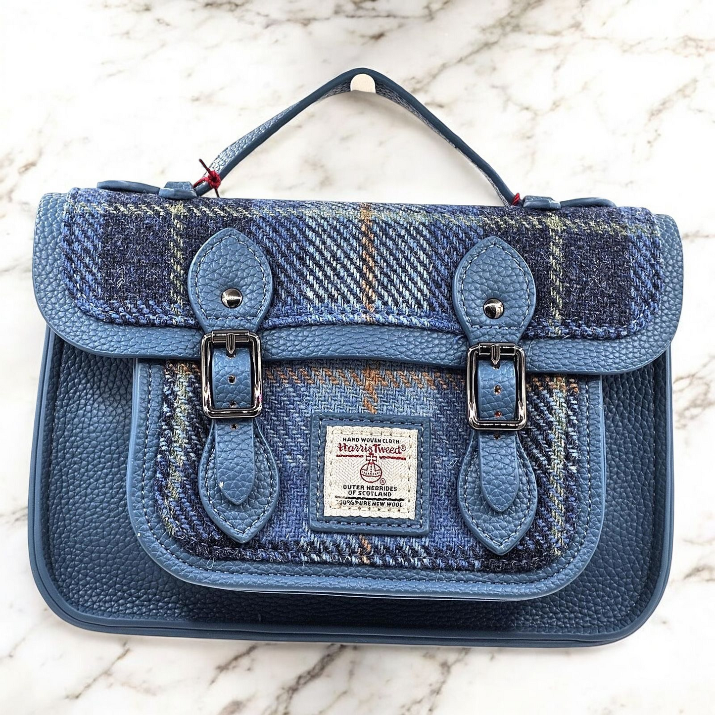 Elegant Satchel - Classy Meets Cozy