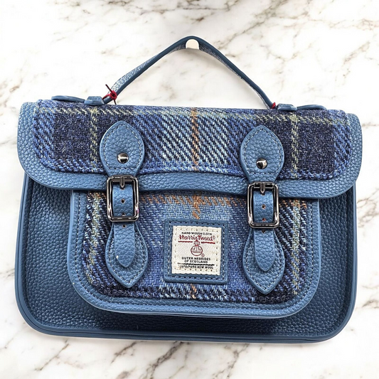 Elegant Satchel - Classy Meets Cozy