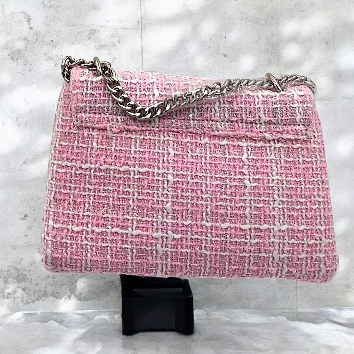 Chic Tweed Shoulder Bag with Chain Strap