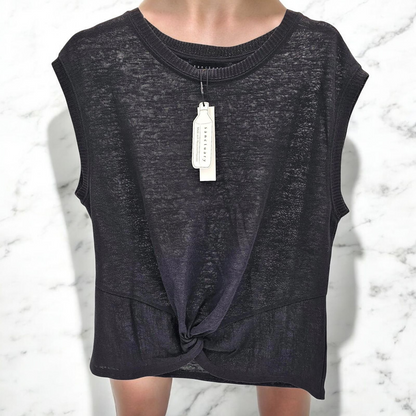 Chic Sleeveless T-shirt with Twist Knot Detail