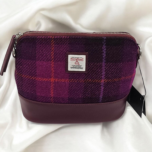 Chic Plaid Cosmetic Bag