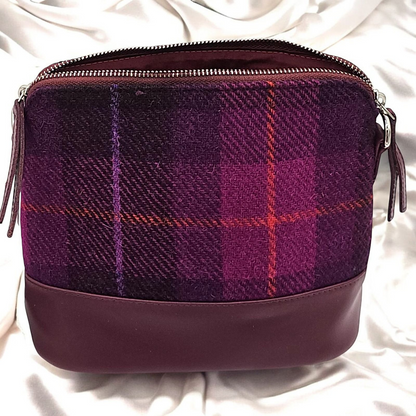 Chic Plaid Cosmetic Bag