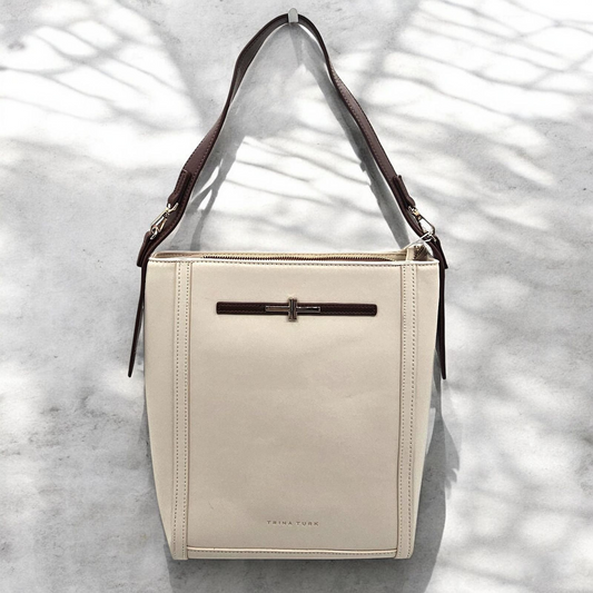 Chic & Shoulder Bag - Your New Favorite Arm Candy!
