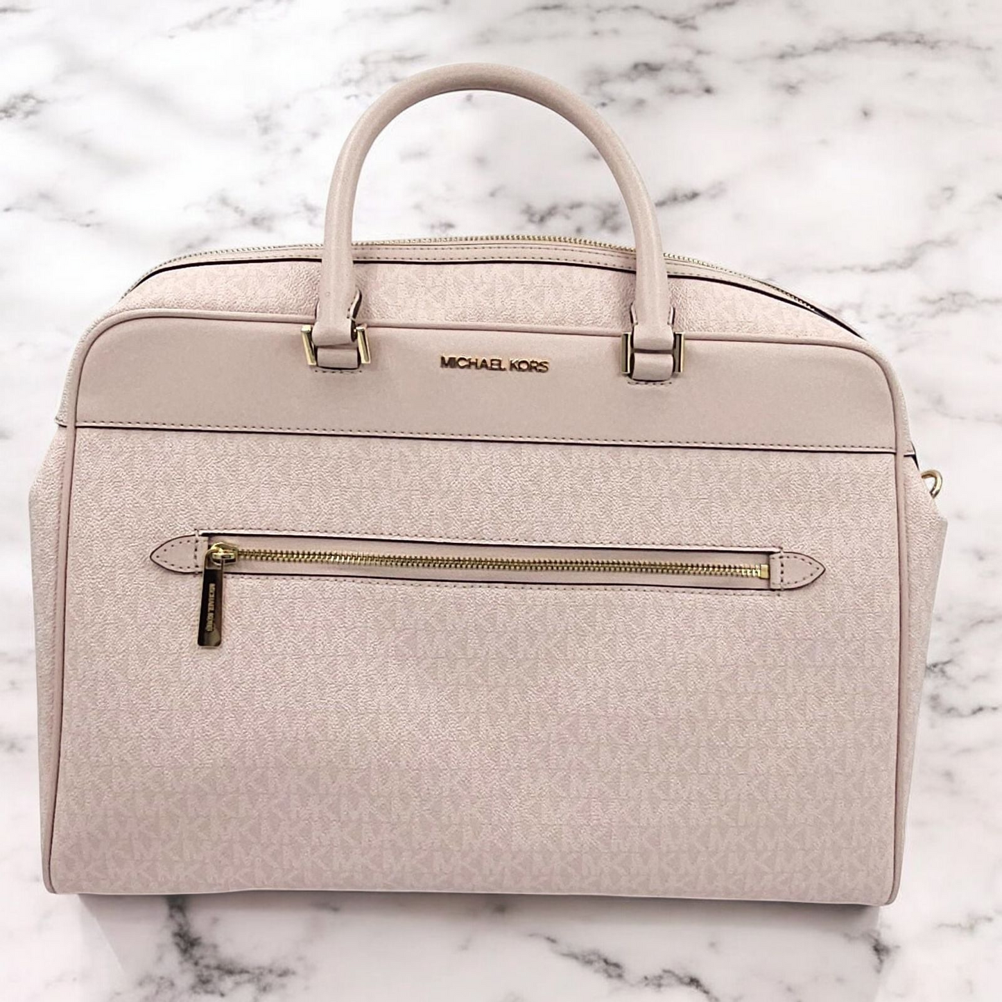 Chic Monogrammed Handbag - Carry Your Style in a Bag!