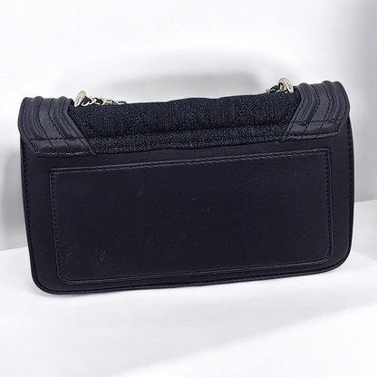Chic Quilted Shoulder Bag with Chain Strap